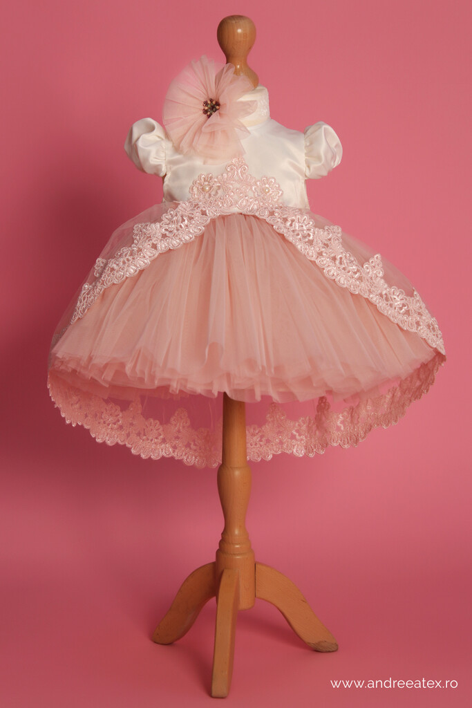 1646-rochita-botez-maneca-scurta-cu-bolero-marqueritte-roz-1