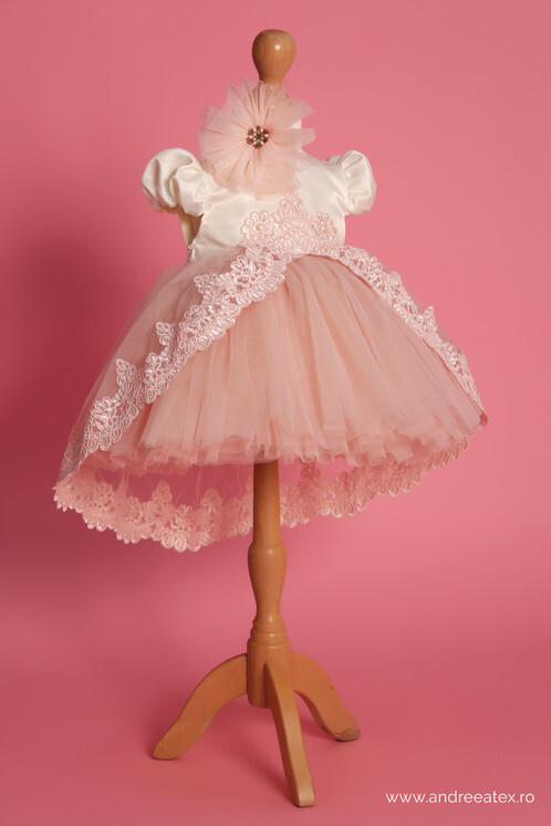 1646-rochita-botez-maneca-scurta-cu-bolero-marqueritte-roz-2