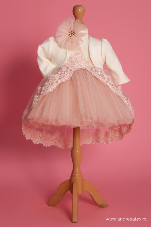 1646-rochita-botez-maneca-scurta-cu-bolero-marqueritte-roz-3