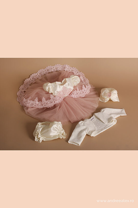 1646-rochita-botez-maneca-scurta-cu-bolero-marqueritte-roz-4