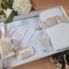 Trusou botez fete 7 piese roz fluturasi