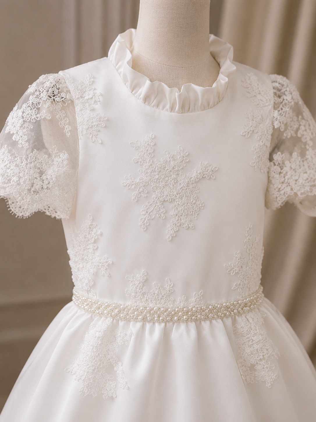 rochie alba lunga fete Delia2